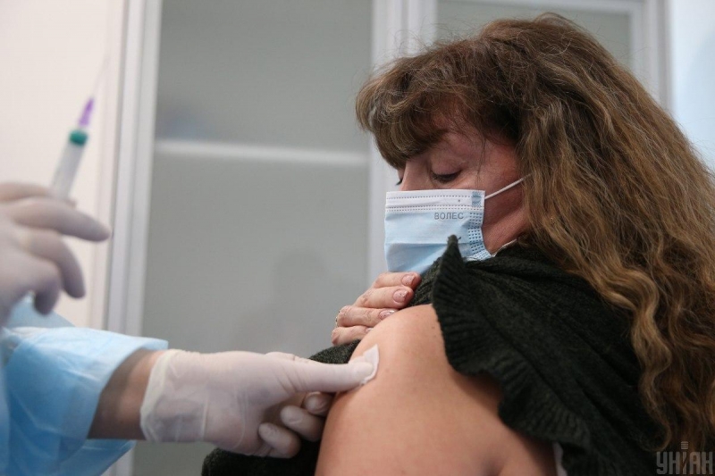Австрия временно заблокировала применение одной из партий вакцины AstraZeneca