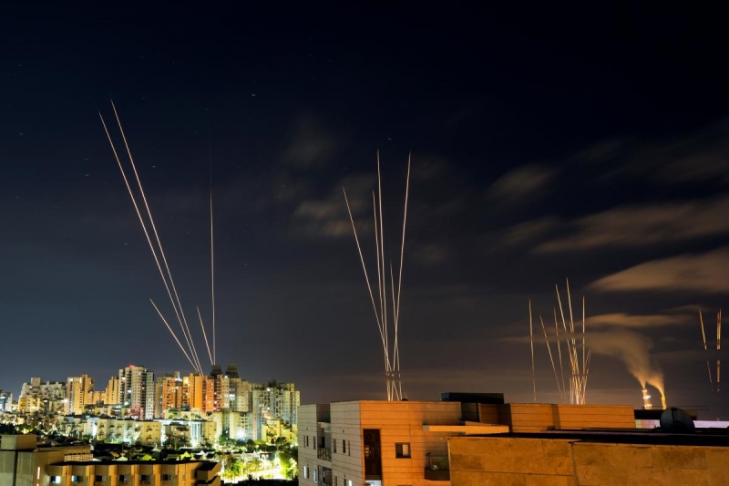 Из Сектора Газа ночью выпустили более 130 ракет по Израилю